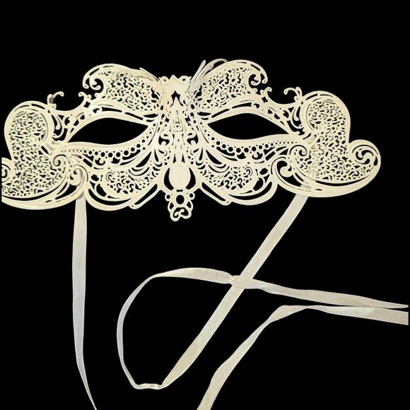 Venetian Metal Lace Masquerade Mask - Picture 2 of 5